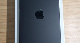 Mint
													Apple iPhone 15 - Unlocked, Black, 128 GB, A2846, photo 5 of 9