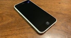 Mint
													Apple iPhone 5C - Unlocked, White, 16 GB, A1532, GSM, photo 1 of 8