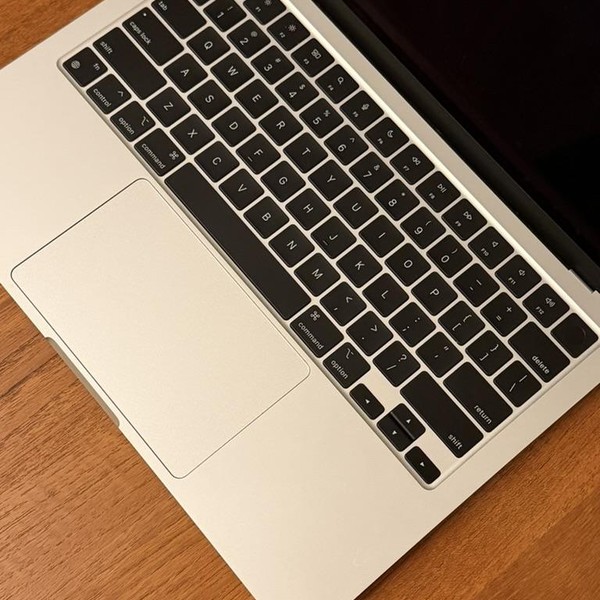 MacBook Air 2022 (M2) - 13 inch - 256 GB, Silver, 8 GB, Apple M2