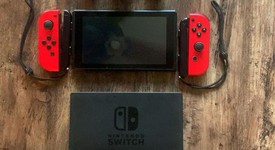 Mint
													Nintendo Switch - Red, 32 GB, Mario Red Edition, photo 2 of 11