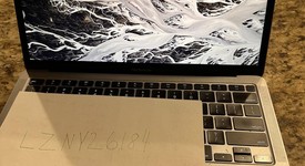 Good
													MacBook Air 2020 - 13" - Apple M1, Gray, 256 GB, 8 GB, photo 1 of 9