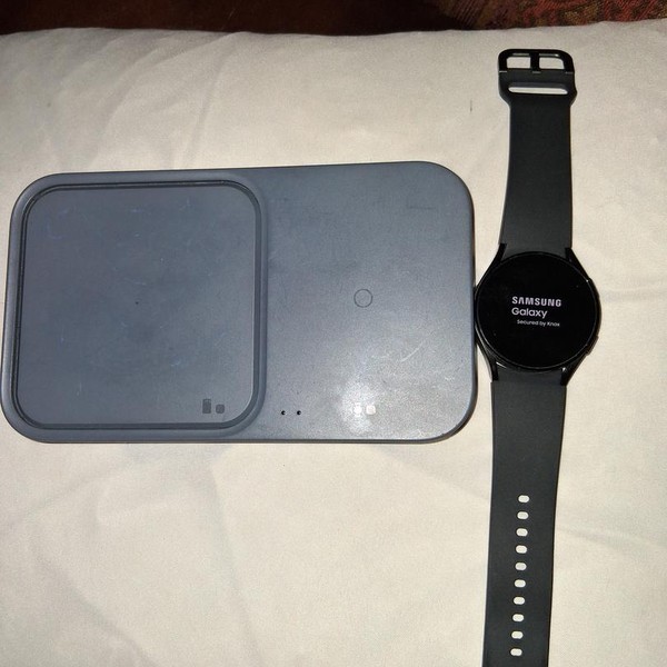 Samsung Galaxy Watch4 - Wi-Fi, Custom, 40mm, Bespoke Edition