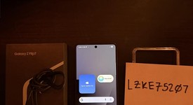 Good
													Samsung Galaxy Z Flip7 - Unlocked, Jet Black, 256 GB, 12 GB, SM-F766U1, photo 1 of 8