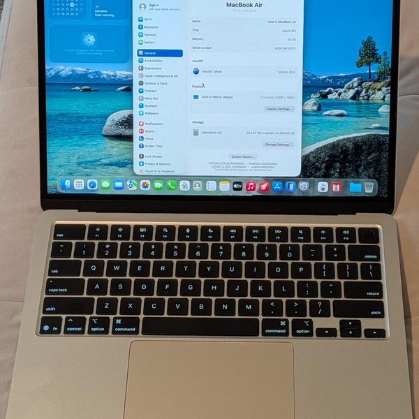 MacBook Air 2025 (M4) - 13 inch - 512 GB, Starlight, 16 GB, Apple M4