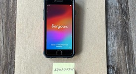 Good
													Apple iPhone SE 2nd Gen 2020 - Verizon, Red, 64 GB, A2275, photo 1 of 3