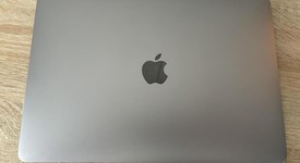 Good
													MacBook Pro 2017 (No Touch Bar) - 13" - I5, Gray, 128 GB, 8 GB, photo 1 of 5