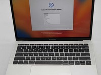 MacBook Pro 2017 (No Touch Bar) - 13"