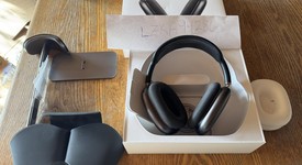 Used
													Apple AirPods Max - Gray, photo 1 of 7