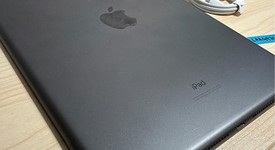 Good
													Apple iPad 7th Gen - Unlocked, Gray, 32 GB, A2200, photo 5 of 7