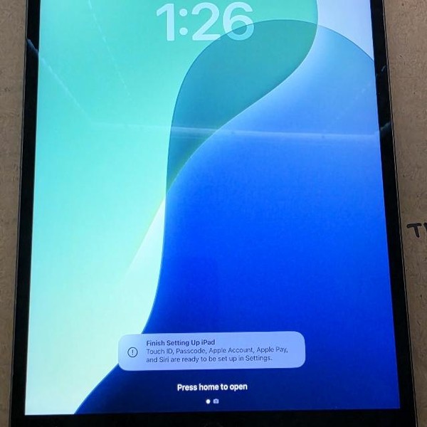 Apple iPad Air 3rd Gen - Wi-Fi, 64 GB, Gray