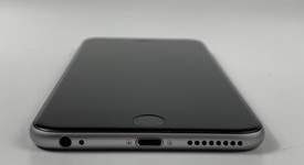 Fair
													Apple iPhone 6S Plus - AT&T, Grey, 32 GB, A1634, photo 4 of 7