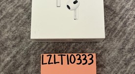 New
													Apple AirPods 3rd Gen - MagSafe Case, photo 1 of 2
