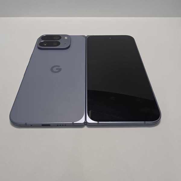 Google Pixel 10 Pro Fold - Unlocked, 256 GB, Moonstone, GU0NP