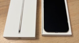 Mint
													Apple iPhone Air - Unlocked, Light Gold, 256 GB, A3260, photo 3 of 8