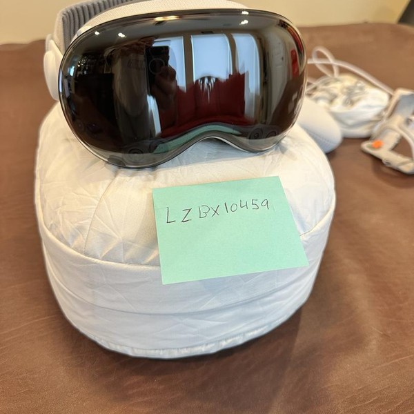 Apple Vision Pro - 1 TB