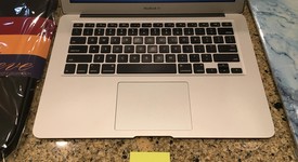 Good
													MacBook Air 2017 - 13" - Silver, 256 GB, 8 GB, photo 2 of 8
