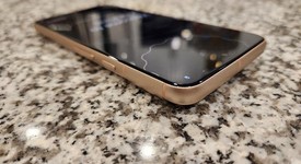 Mint
													Google Pixel 8 - Unlocked, Rose, 256 GB, 8 GB, G9BQD, Sub-6 5G, photo 2 of 4