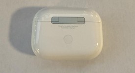 Used
													Apple AirPods Pro 2 - USB-C, photo 3 of 4