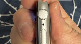 Good
													Apple Watch SE 1st Gen 44mm - Silver, A2352 - GPS, Aluminum, photo 5 of 8