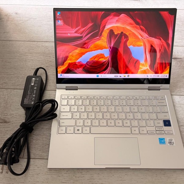 Samsung Galaxy Book Flex2 Alpha - 256 GB, Silver, 8 GB, Intel Core i5