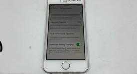 Good
													Apple iPhone SE 1st Gen 2016 - Unlocked, Silver, 32 GB, A1723, photo 3 of 9