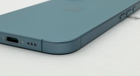 Good
													Apple iPhone 16 - Unlocked, Teal, 128 GB, A3081, photo 5 of 6