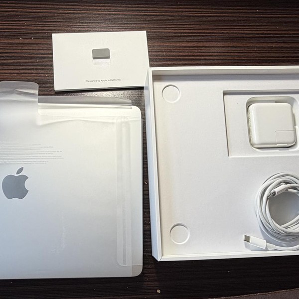 MacBook Air 2019 - 13 inch - 128 GB, Silver, 8 GB, Intel Core i5