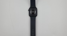 Fair
													Apple Watch SE 2nd Gen 44mm - Unlocked, Midnight, A2727 - Cellular, Aluminum, photo 2 of 5