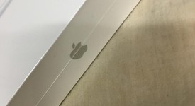 Used
													Apple AirPods 2nd Gen - Lightning Case, photo 3 of 5