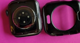 Good
													Apple Watch Series 6 40mm - Unlocked, Gray, A2293 - Cellular, Aluminum, photo 3 of 6