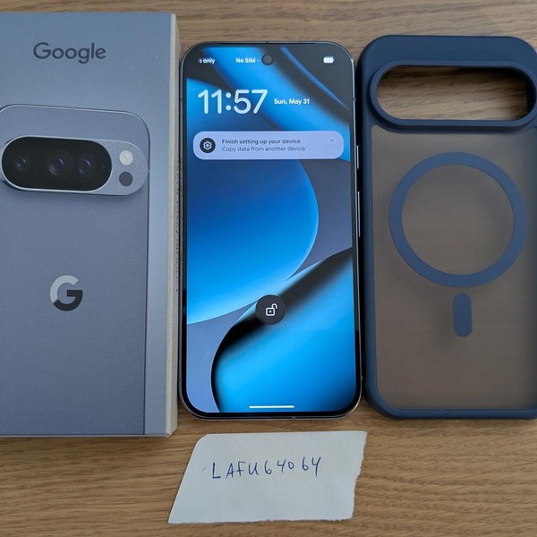 Google Pixel 10 Pro - Unlocked, 512 GB, Moonstone, GA09887