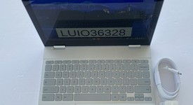 Good
													Google Pixelbook - I5, Silver, 128 GB, 8 GB, photo 1 of 18