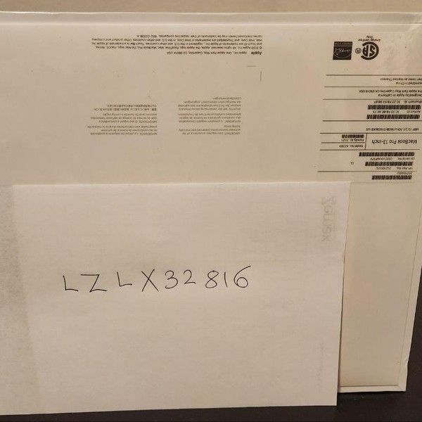 MacBook Pro 2020 - 13 inch - 256 GB, Silver, 16 GB, Intel Core i7