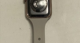 Mint
													Apple Watch Series 4 40mm - T-Mobile, Gold, A1975 - Cellular, Stainless, photo 5 of 6