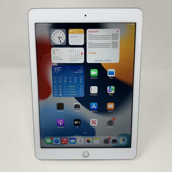 Apple iPad 5th Gen - Wi-Fi, 128 GB, Silver, A1822