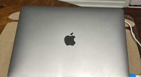 Good
													MacBook Air 2020 - 13" - I5, Gray, 512 GB, 16 GB, photo 4 of 5