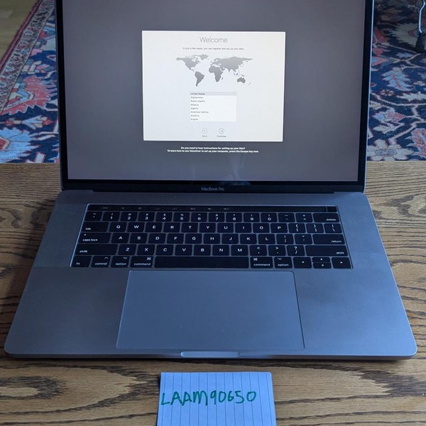 MacBook Pro 2017 (With Touch Bar) - 15 inch - 512 GB, Gray, 16 GB, Intel Core i7