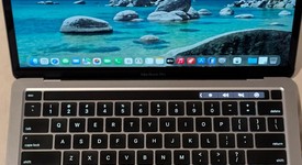 Good
													MacBook Pro 2020 - 13" - Apple M1, Gray, 512 GB, 8 GB, photo 1 of 9