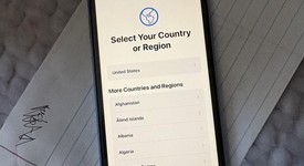 Good
													Apple iPhone Xr - AT&T, Blue, 64 GB, A1984, photo 3 of 9