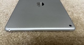 Good
													Apple iPad 8th Gen - Wi-Fi, Silver, 128 GB, A2270, photo 5 of 7