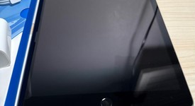 Good
													Apple iPad 7th Gen - Unlocked, Gray, 32 GB, A2200, photo 3 of 8