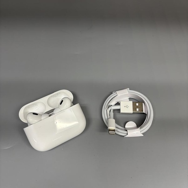Apple AirPods Pro 2 - Lightning