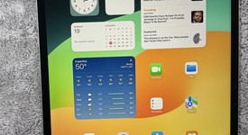 Mint
													Apple iPad Air 13" (M2) 2024 - Unlocked, Gray, 512 GB, A2899, photo 1 of 9