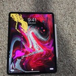 Good Apple iPad Pro 12.9 inch 3rd Gen 2018 - Unlocked, 256 GB, Gray, A2014
