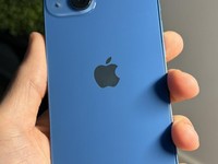 Apple iPhone 13