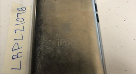 Good
													Apple iPod Touch 4th Gen - Wi-Fi, Black, 64 GB, photo 3 of 3