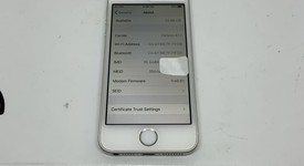 Good
													Apple iPhone SE 1st Gen 2016 - Unlocked, Silver, 32 GB, A1723, photo 3 of 10