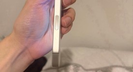 Good
													Apple iPhone 17 - Unlocked, White, 256 GB, A3258, photo 4 of 8