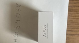 New
													Apple AirPods 4th Gen - Active Noise Cancellation, photo 3 of 5