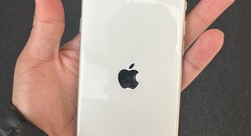 Good
													Apple iPhone SE 3rd Gen 2022 - Unlocked, Starlight, 64 GB, A2595, photo 3 of 10